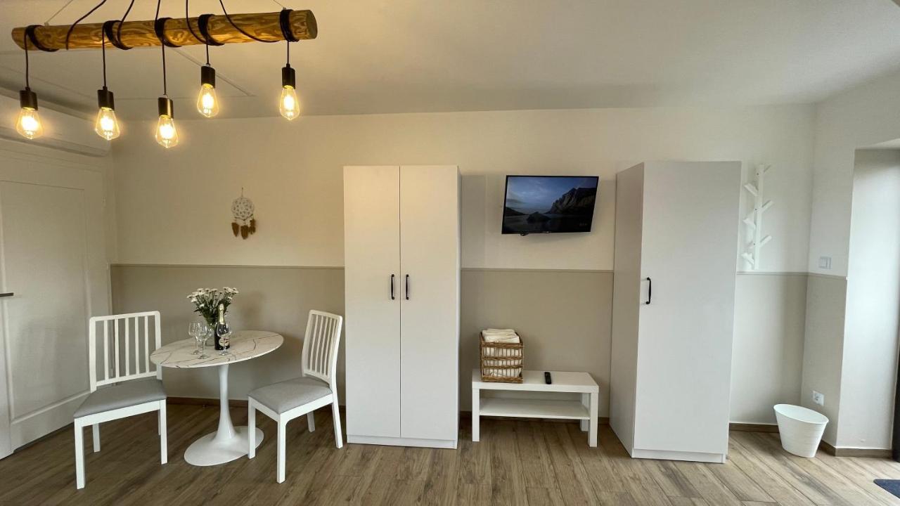 Apartamenty Nad Jeziorem Bialym Августів Екстер'єр фото