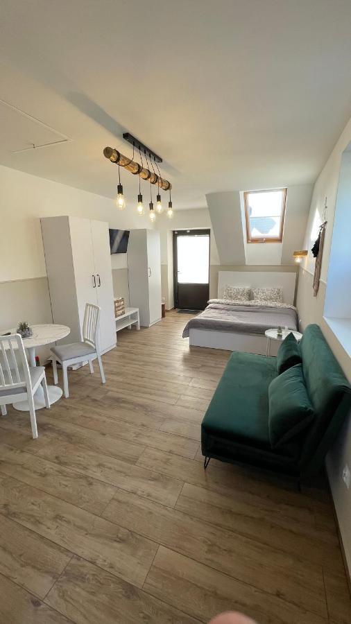 Apartamenty Nad Jeziorem Bialym Августів Екстер'єр фото